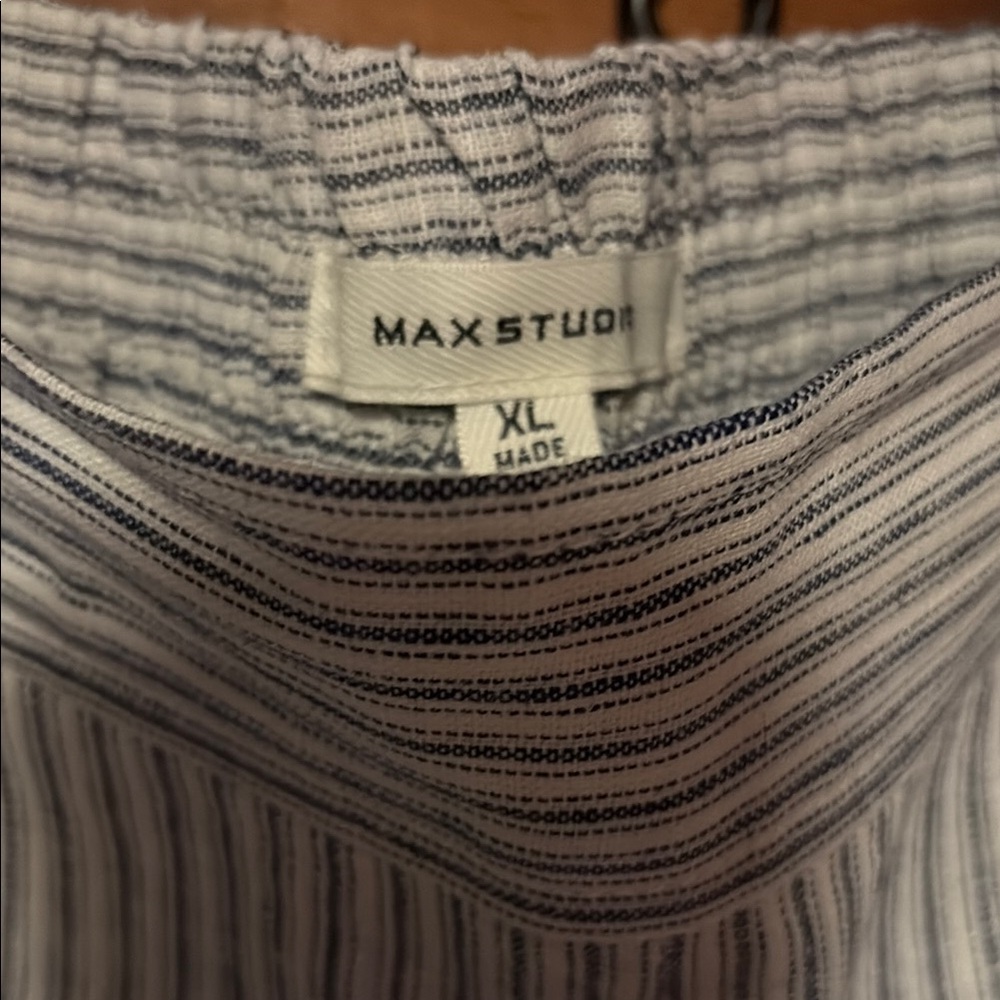 Max Studio wide leg capris - Picture 2 of 3
